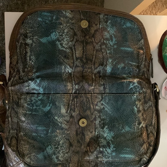 🤎JESSICA SIMPSON PURSE💚 - Picture 6 of 6